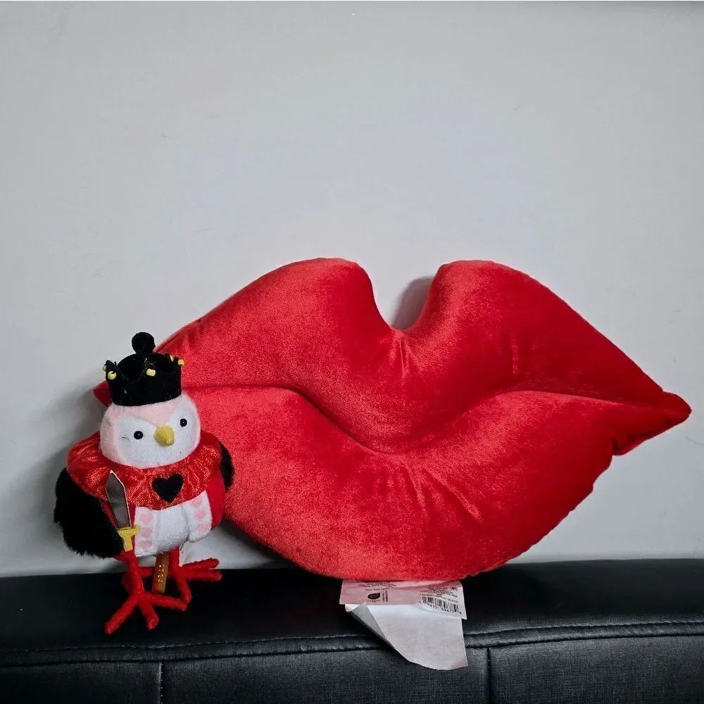 Valentine's Day Decor Bundle of Lips Throw Pillow and Feathery Friends Bird, New
